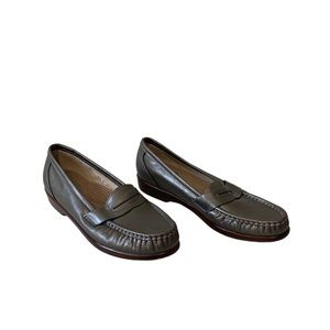 SAS Women's Gray Loafers